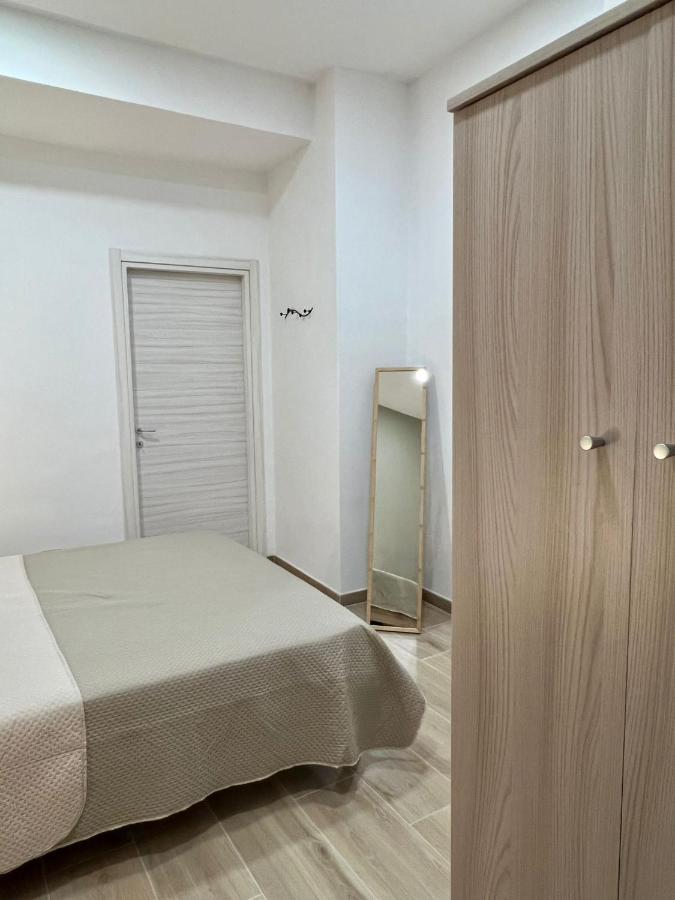 Antico Borgo Rooms เนเปิลส์ ภายนอก รูปภาพ