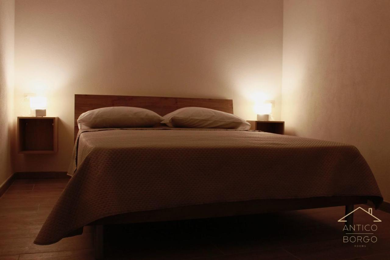 Antico Borgo Rooms เนเปิลส์ ภายนอก รูปภาพ