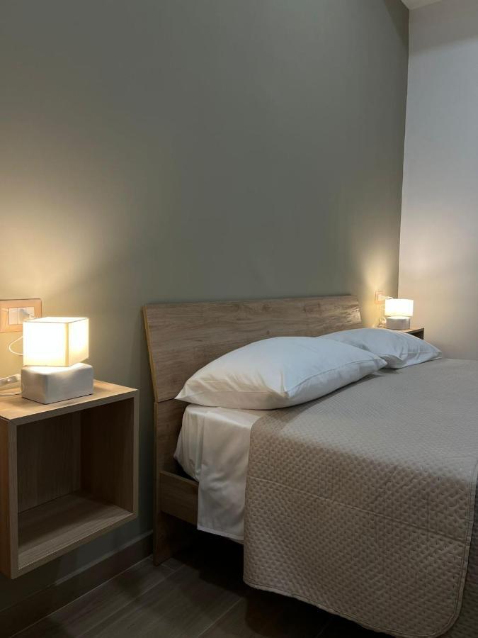 Antico Borgo Rooms เนเปิลส์ ภายนอก รูปภาพ