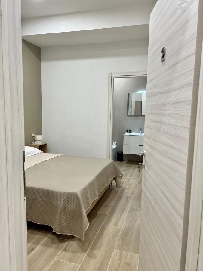 Antico Borgo Rooms เนเปิลส์ ภายนอก รูปภาพ
