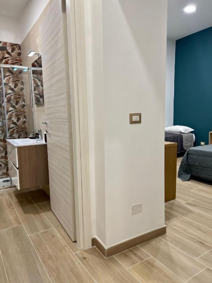 Antico Borgo Rooms เนเปิลส์ ภายนอก รูปภาพ