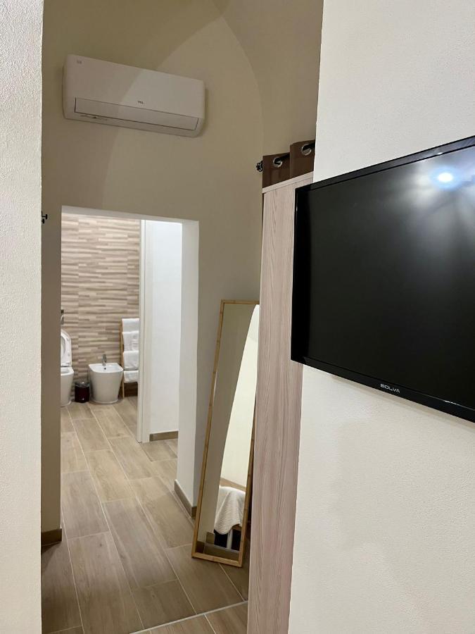 Antico Borgo Rooms เนเปิลส์ ภายนอก รูปภาพ