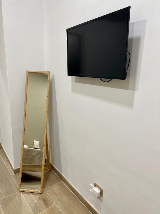 Antico Borgo Rooms เนเปิลส์ ภายนอก รูปภาพ