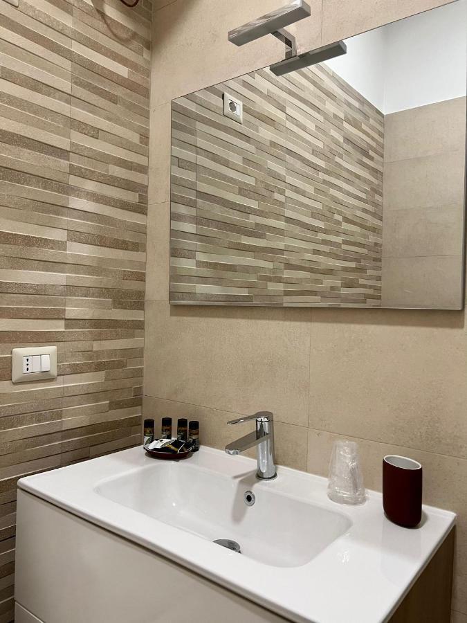 Antico Borgo Rooms เนเปิลส์ ภายนอก รูปภาพ