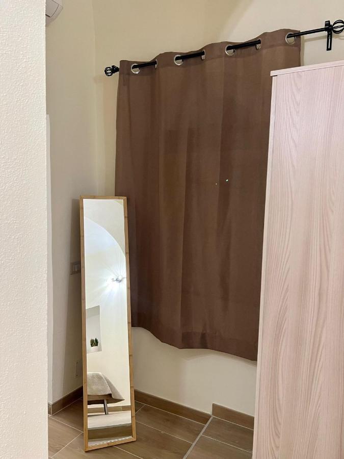 Antico Borgo Rooms เนเปิลส์ ภายนอก รูปภาพ